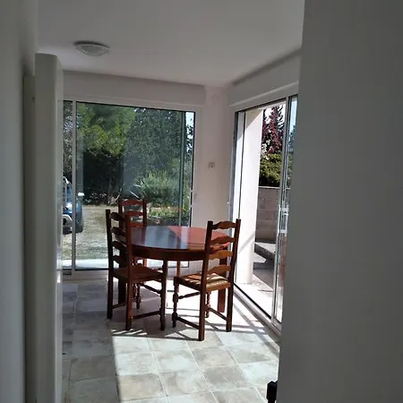 Le Rocher Au Thym بيت للعطل *