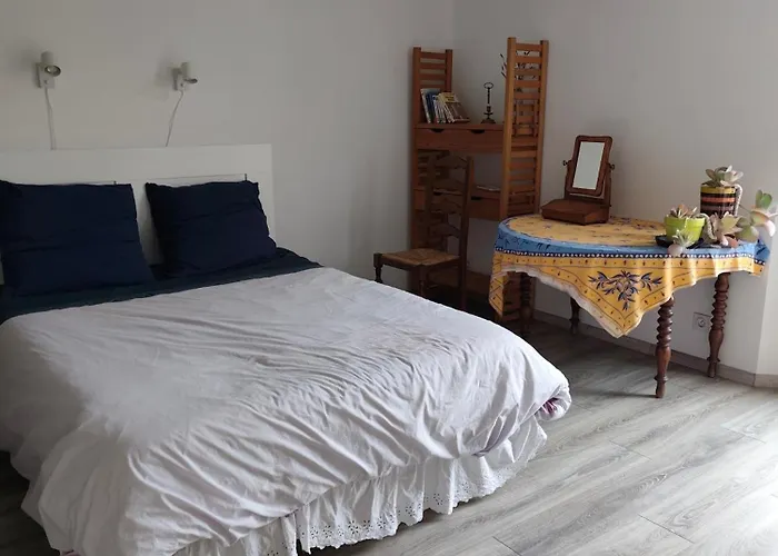 Casa de Férias Le Rocher Au Thym Limoux